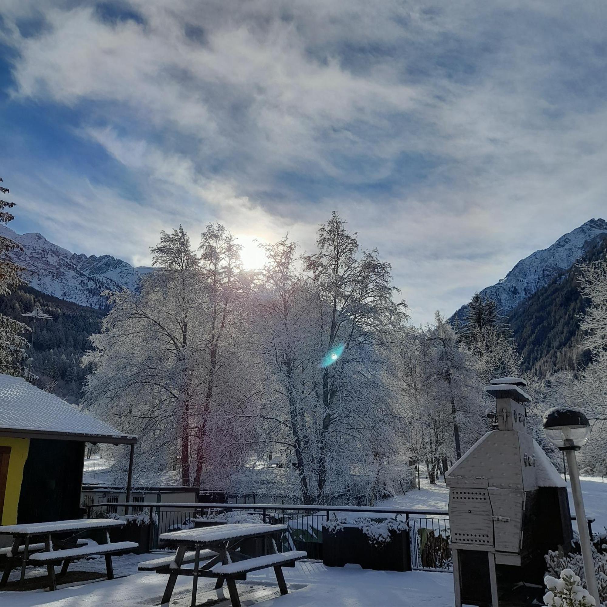 Soggiorno Vacanze Stella Alpina Temù Exterior foto